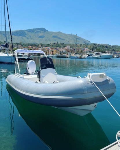 Noleggio Barca Senza Patente Porto San Nicola Larena Pontile Mare Sud