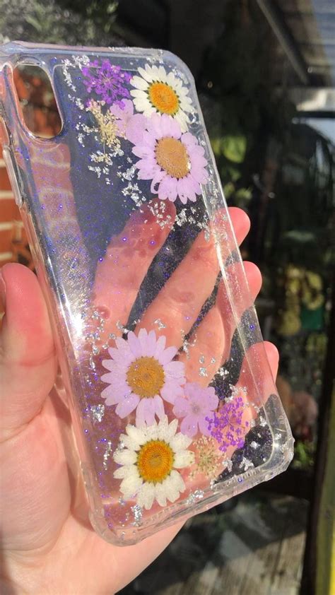 Resin Flower Phone Case 🌸💜 Video In 2023 Resin Crafts Resin Tutorial Diy Iphone Case