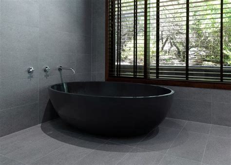 The Sleek Beauty of Round Bathtubs