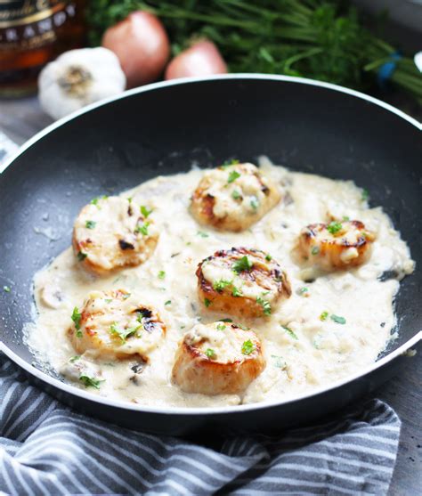 Scallops-in-Brandy-Mushroom-Cream-Sauce | 3 Yummy Tummies