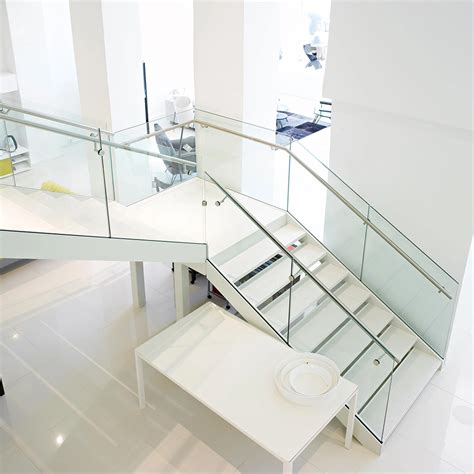 Double Stringer Stainless Steel Fabricated Straight Staircase With