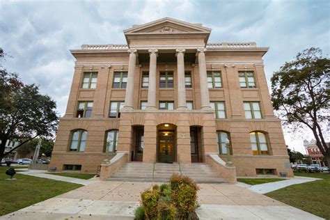 Georgetown: The Most Beautiful Town Square In Texas?