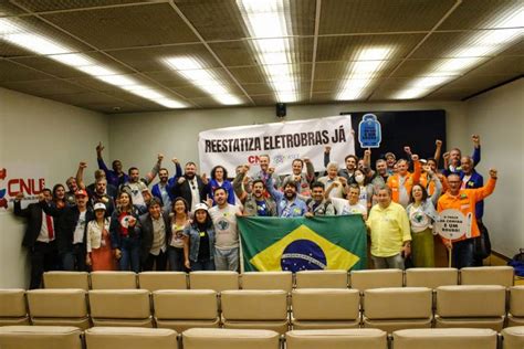 Parlamentares lançam frente para reestatização da Eletrobras STIU DF