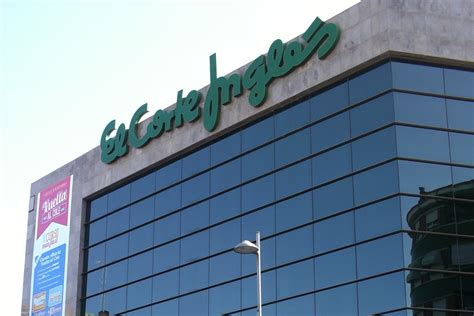 El Corte Inglés se lanza a contratar no pide experiencia y ofrece