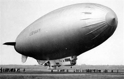 The M Class Blimp Of Us Navy Airship Zeppelin Airship Zeppelin