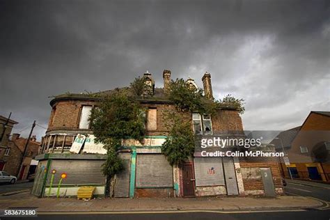 17 Garston Liverpool Ward Stock Photos High Res Pictures And Images