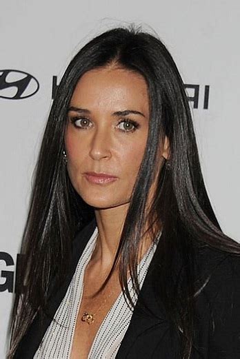 Demi Moore Hairstyles And Haircuts All Time Favorites