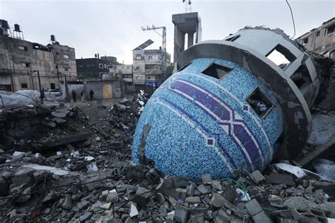 Israel-Gaza war: Palestinians mark ‘heartbreaking’ Eid as conflict ...