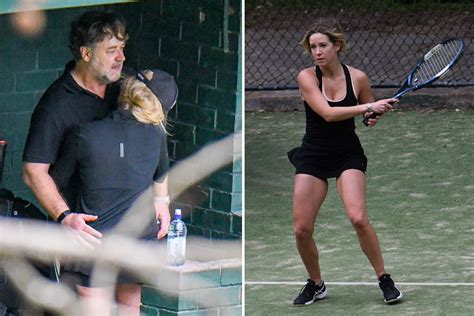 Russell Crowe 57 Grabs Girlfriend Britney Theriot S Bum As They Kiss Courtside After Tennis