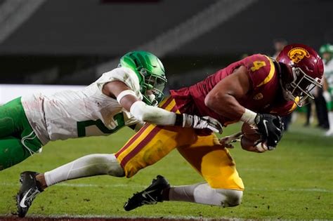 Rewinding Oregon Ducks 31 24 Win Over Usc Trojans In Pac 12