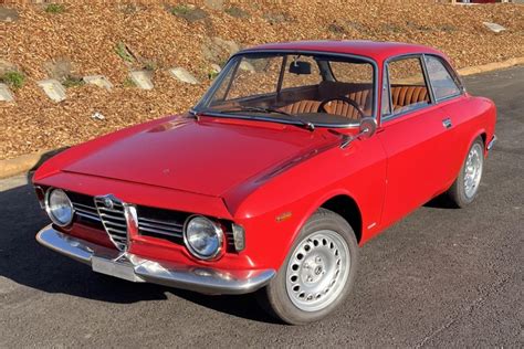 No Reserve 1 750 Powered 1966 Alfa Romeo Giulia Sprint Gt Veloce For Sale On Bat Auctions