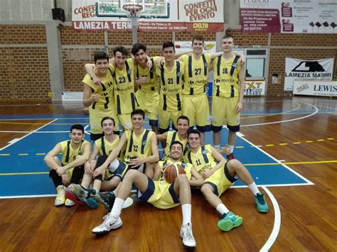 Basket Lamezia Under Vince A Cosenza Contro La Cab Prima Gioia Per