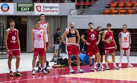 Fotos del entrenamiento del Casademont Zaragoza en el pabellón Príncipe