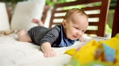 Tummy Time What Are The Benefits Teachingbrave