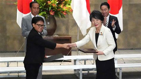 Indonesia and Japan agree on removing more trade barriers - Nikkei Asia