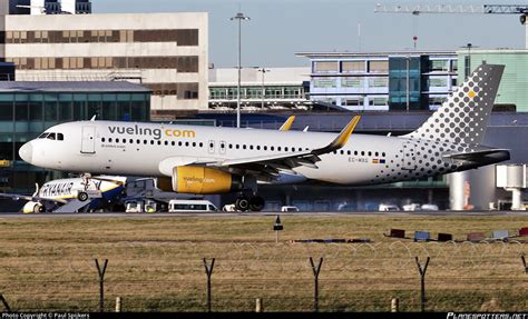 Ec Mxg Vueling Airbus A Wl Photo By Paul Spijkers Id