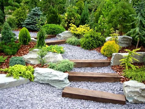 Ideas para diseñar un jardín con piedras