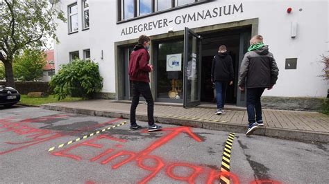 Coronavirus Im Kreis Soest Rollierendes System An Schulen