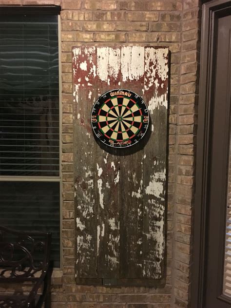 Diy Dart Board With Reclaimed Barn Siding Unique And Rustic Touch