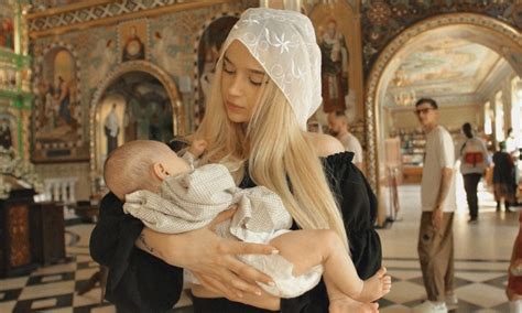 Парфенюк и Симбочка окрестили дочь и впервые показали ее лицо - как ...