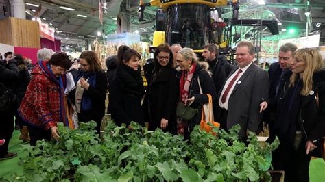 Les députés LREM veulent aider lagriculture un système à bout de