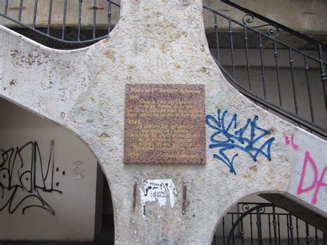 Cour Des Voraces Plaque En Hommage Aux Canuts Etienne