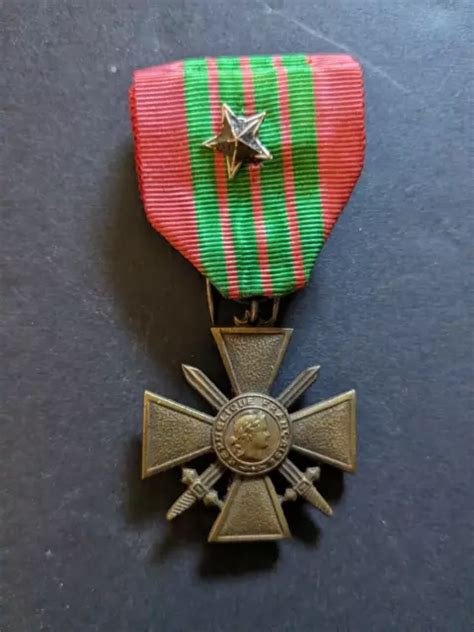 M Daille Croix De Guerre Ww Variante Toile Argent Eur