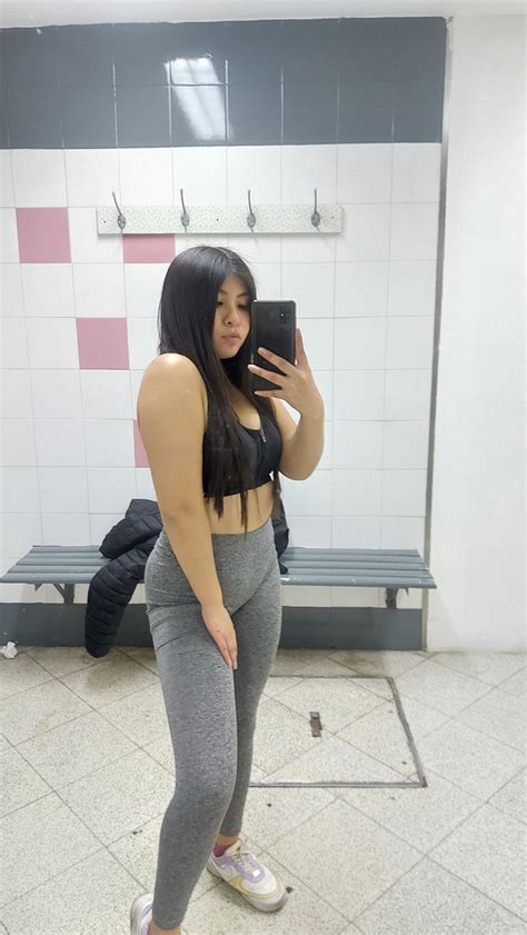 Brunette With Straight Hair R Brunette