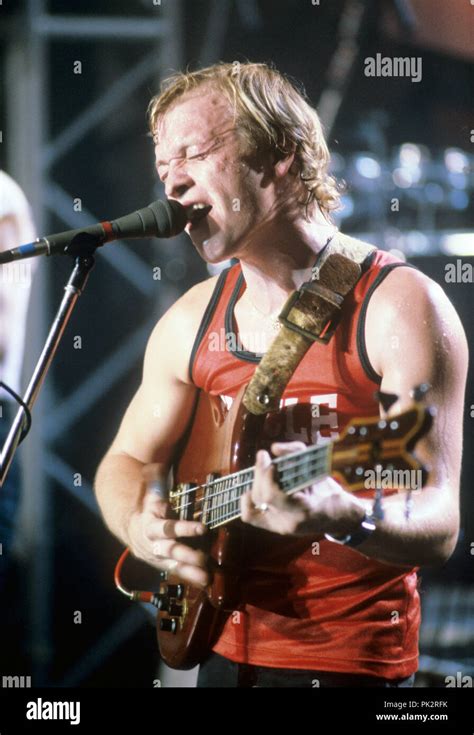 Level 42 Singer Mark King In September 1982 Usage Worldwide Stock