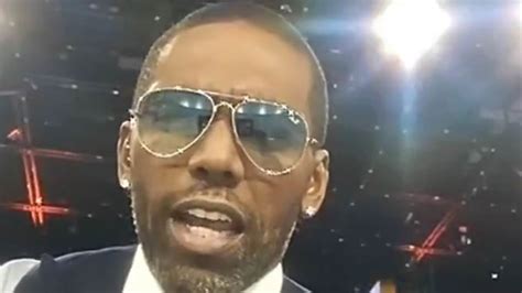 Randy Moss Reveals Concerning Reason For Wearing Sunglasses On Sunday