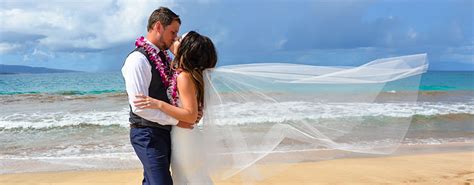 Maui Wedding Phorography - Maui Wedding Adventures