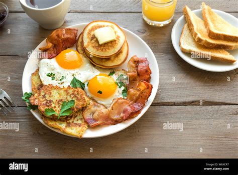Hash Brown Bacon Eggs Hi Res Stock Photography And Images Alamy