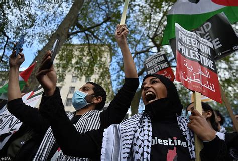 Violence Erupts In London As Pro Palestine Activists Clash With Police