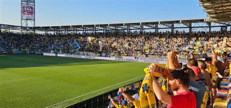 Serie A Il Ruggito Del Leone Allo Stadio Benito Stirpe Prima