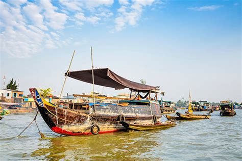 Cai Be Floating Market - Mekong Delta Attractions - Saigon Local Tour