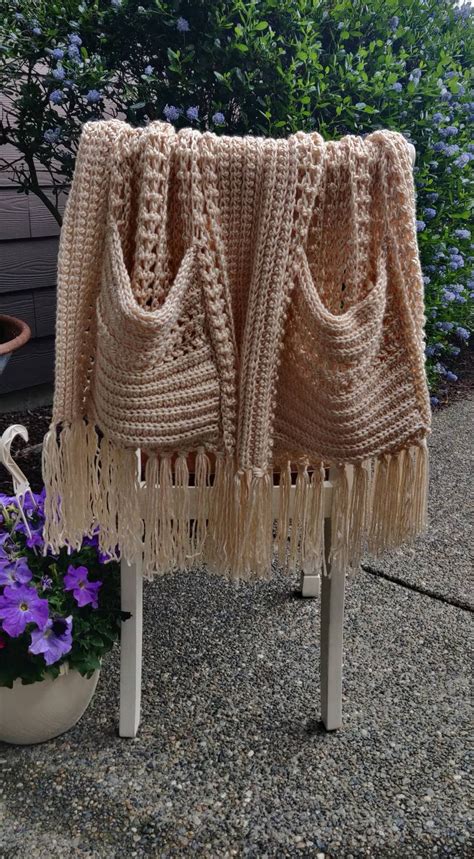 Perfect Pockets Shawl Summer Shawl Pocket Shawl Shawl With Etsy