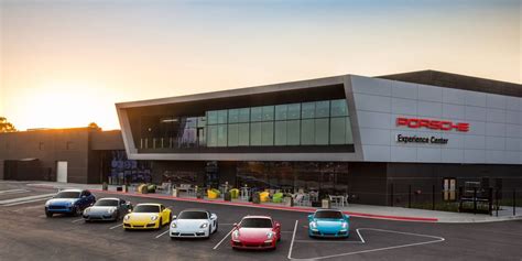 Porsche Experience Center goes live in Los Angeles | Ảnh vui