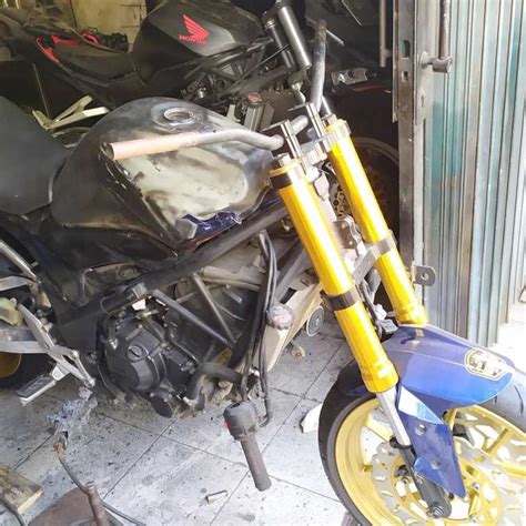 Penampilan Honda Naked Ini Bikin Gagal Fokus Sekedar Coretan