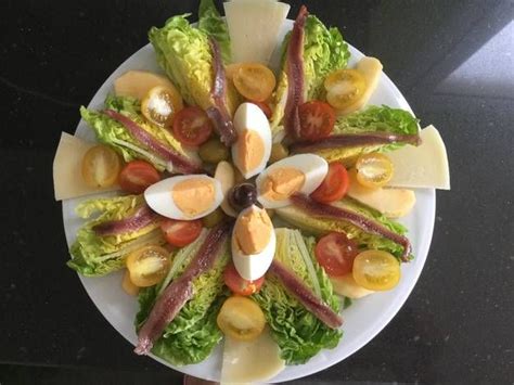 Ensalada De Cogollos De Tudela Con Anchoas Y Manzana Receta De