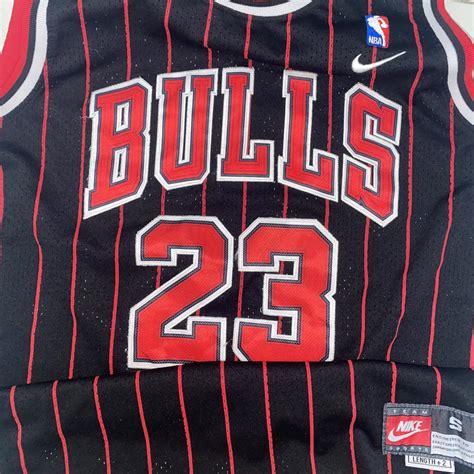 NBA Jordan Chicago bulls jersey, Men's Fashion, Tops & Sets, Tshirts ...