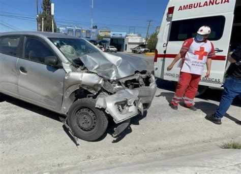 Le Quita El Derecho De Paso A Veh Culo En Saltillo Madre E Hijo