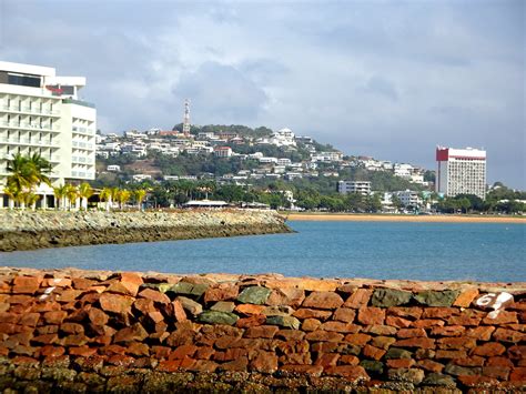 Townsville City From The Ferry To Magnetic Island Flickr