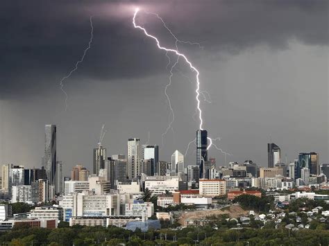 Qld Weather Bom Issues Severe Thunderstorm Warning Gold Coast Bulletin