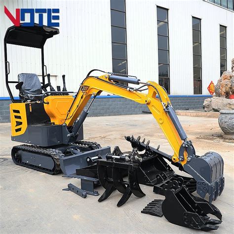 Chinese Manufacturer Micro Excavator Mini Digger Ton Smallest Mini