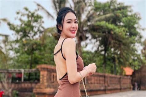 Wah Postingan Ig Terbaru Wika Salim Bikin Salfok Intip Yuk