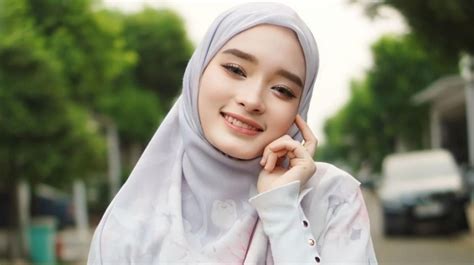 10 Perjalanan Karier Inara Rusli, Berhenti Jadi Girlband Setelah ...