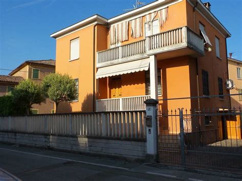 Vendita Villa Bifamiliare In Via Guglielmo Marconi Pieve Di Cento