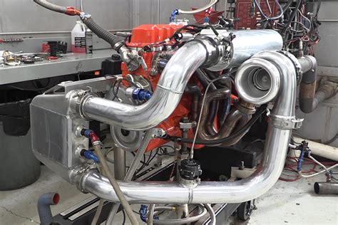 Video: Building The World’s Most Powerful Jeep Inline-6 Engine