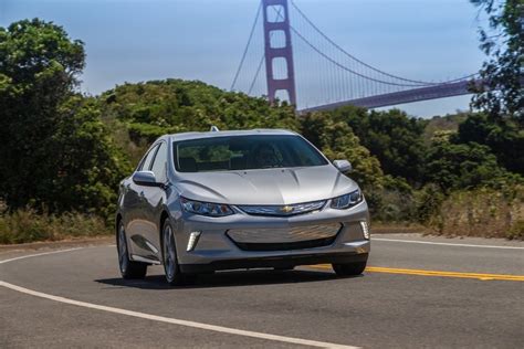 Chevy Spruces Up Volt for 2019 - The Detroit Bureau