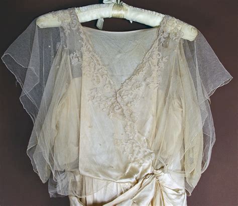 All The Pretty Dresses: Post WWI Wedding Gown